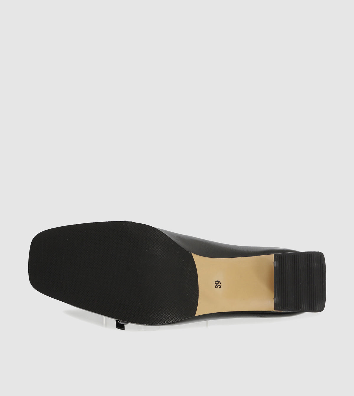 Majel Courtshoes by S Sempre Di