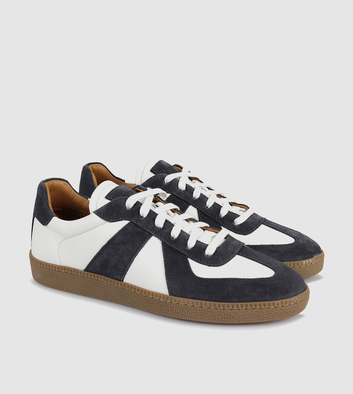 Sean Low Top Sneakers by Brando