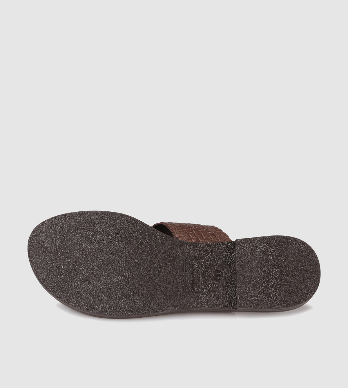 Leeland Flat Sandals by Sempre Di
