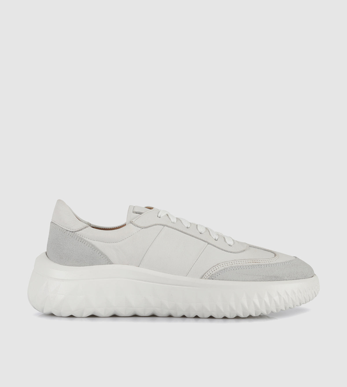 Kyro Low Top Sneakers by Brando