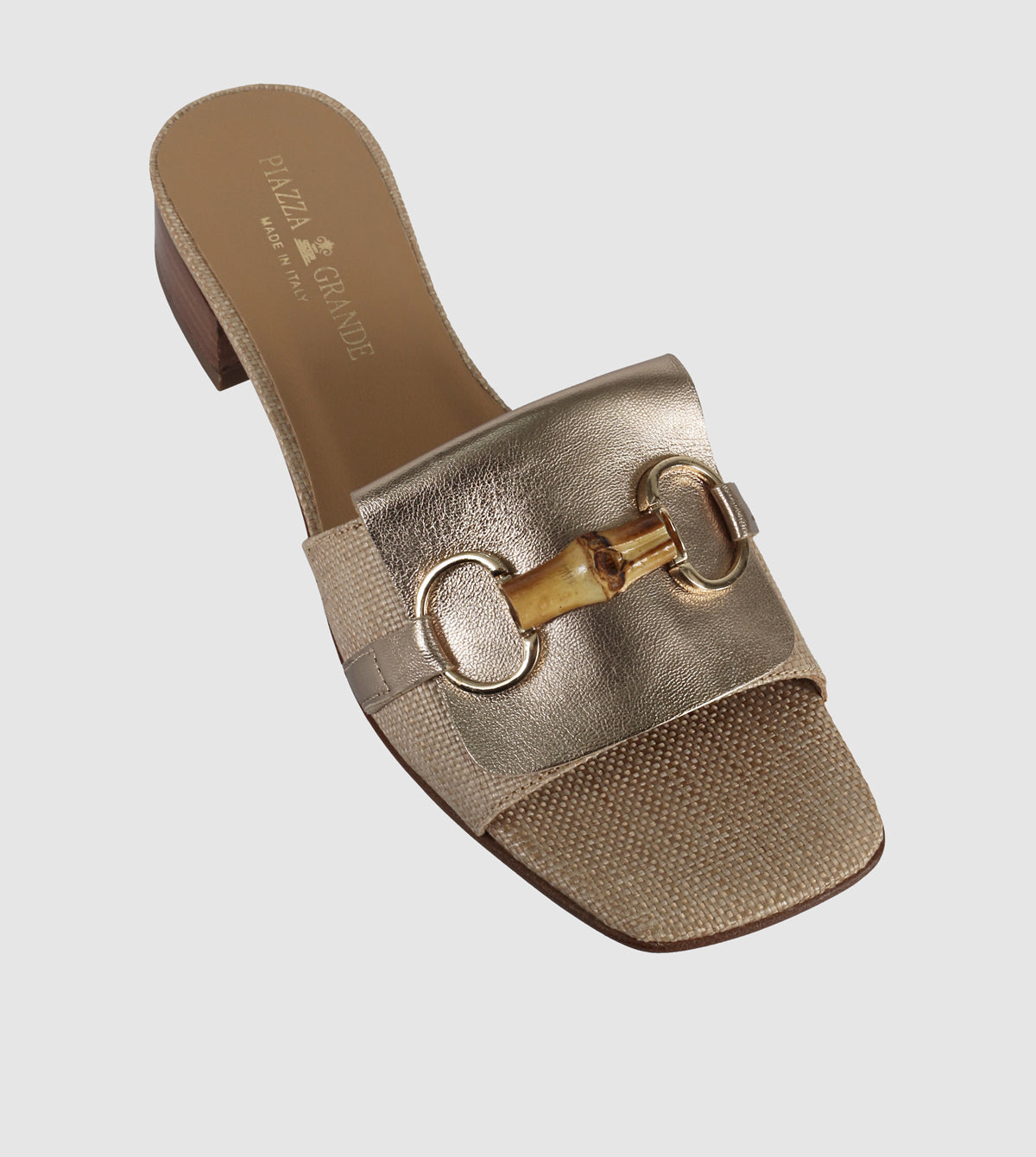 Cove Slides by Piazza Grande