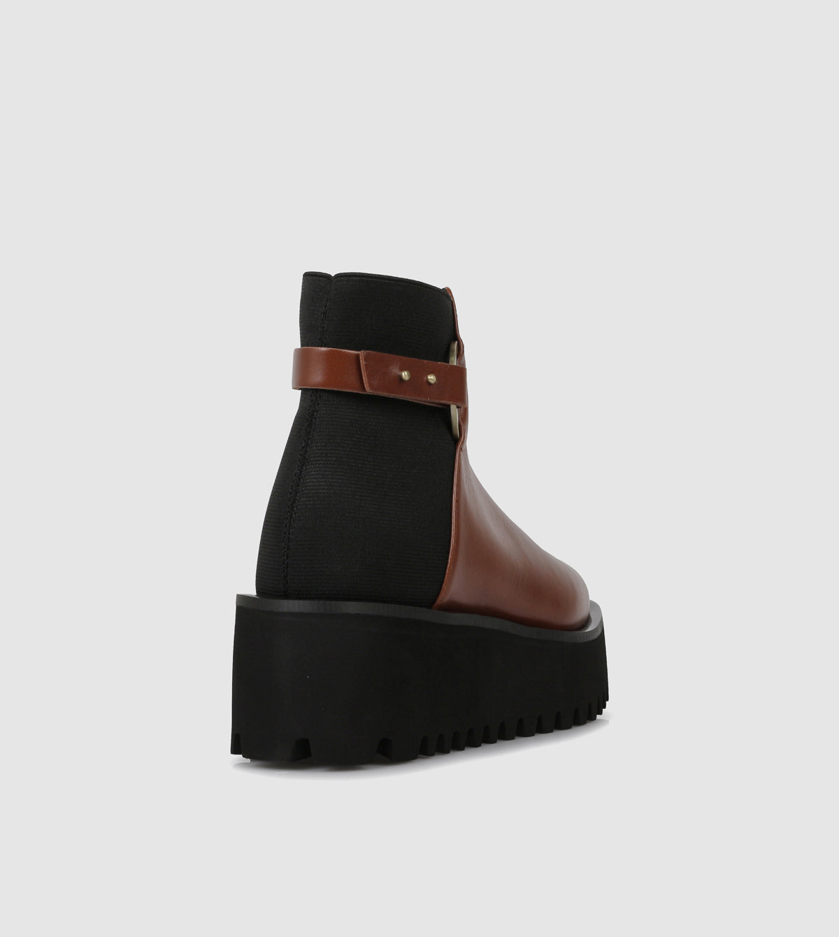 Arwen Platforms by B.Coops