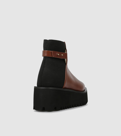 Arwen Platforms by B.Coops