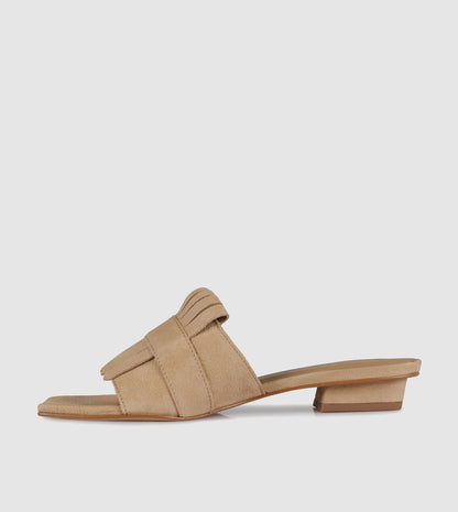 Susan Slides by Sempre Di
