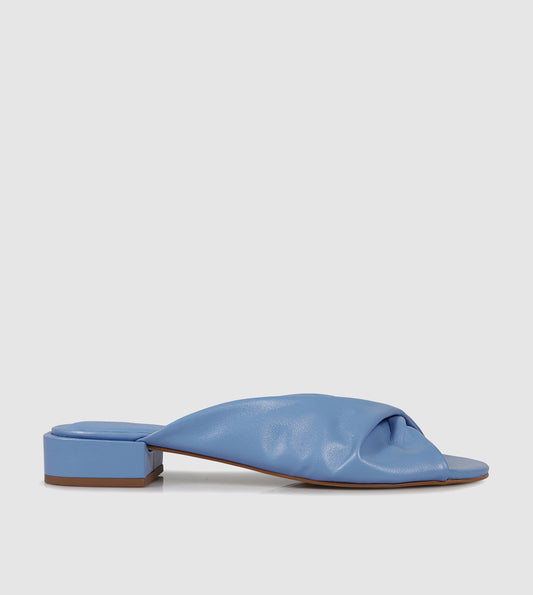 Aziza Slides by Sempre Di