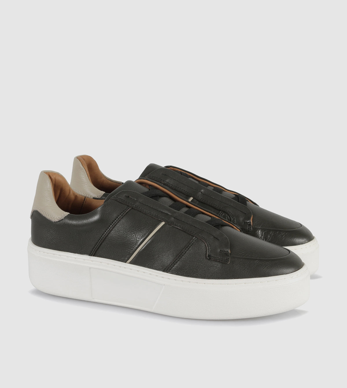 Vico Low Top Sneakers by Brando