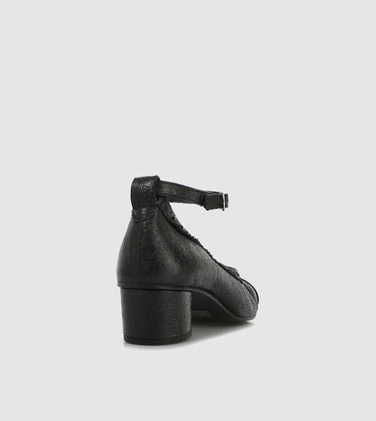 Kenley Courtshoes by Beau Coops