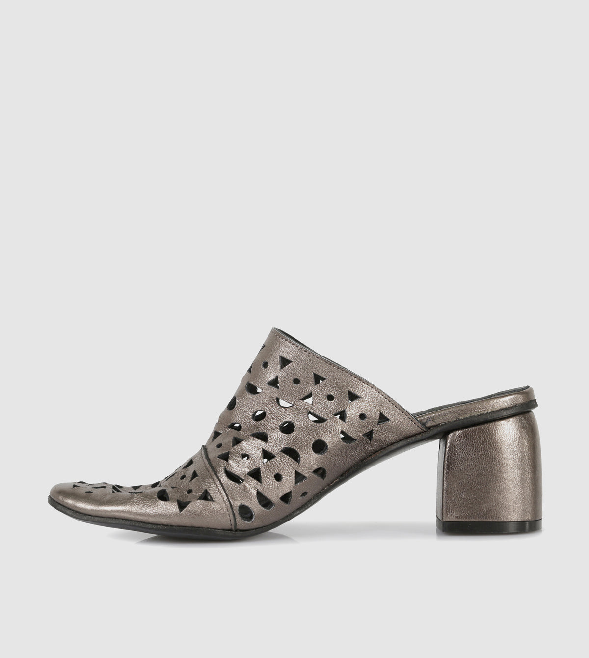 Maelis Mules by Beau Coops