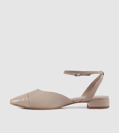 Ryleigh Sandals by Sempre Di