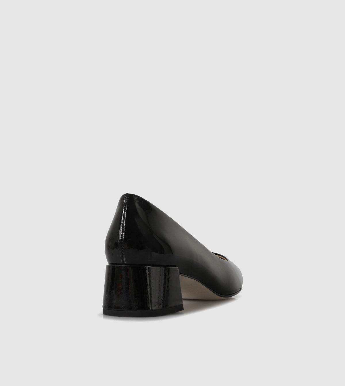 Rhea Courtshoes by Wirth