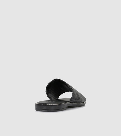 Nella Slides by Sempre Di