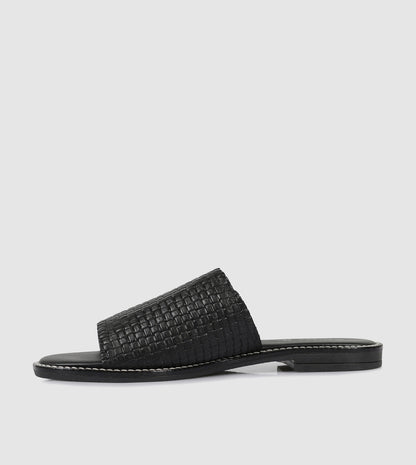 Nella Slides by Sempre Di