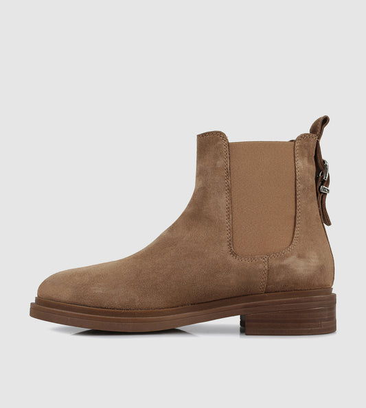 Zaphira Chelsea Boots by Sempre Di