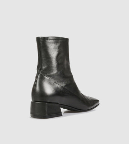 Tanana Ankle Boots by Sempre Di