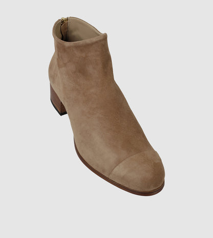 Beau5-b_loss Ankle Boots by Beau Coops