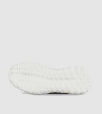 Kyro Low Top Sneakers by Brando