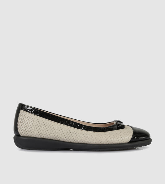 Maeve Ballerinas by Relax