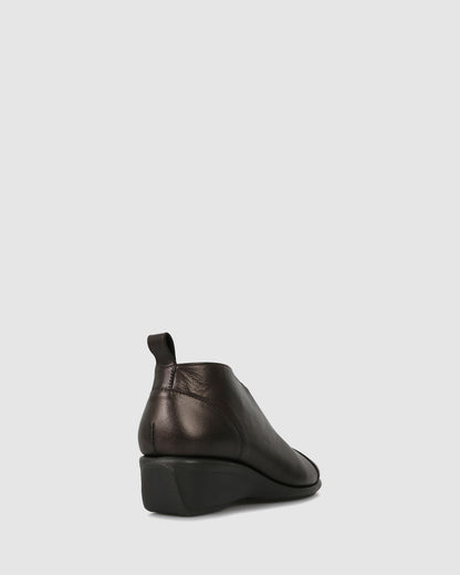 Lorna Ankle Boots by Relax