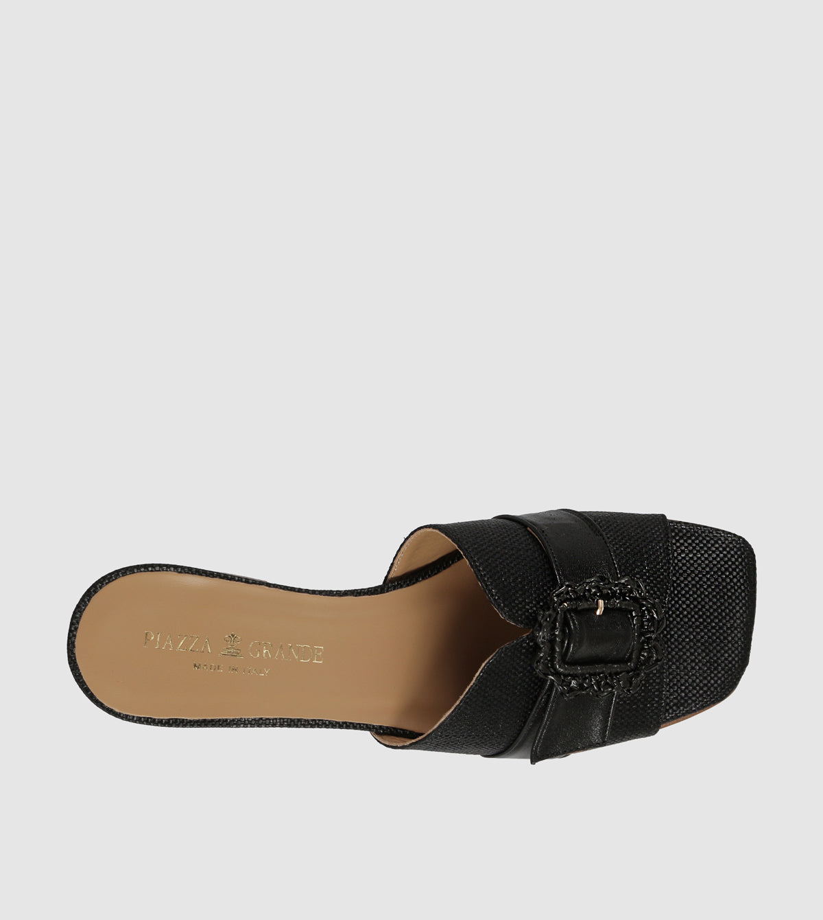 Nola Slides by Piazza Grande