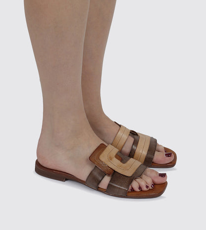 Zella Slides by Sempre Di