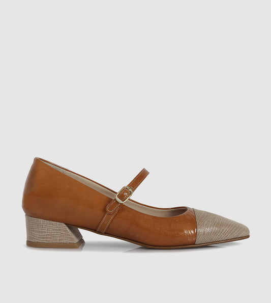 Jenah Courtshoes by Relax