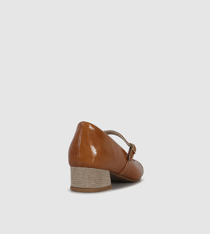 Jenah Courtshoes by Relax