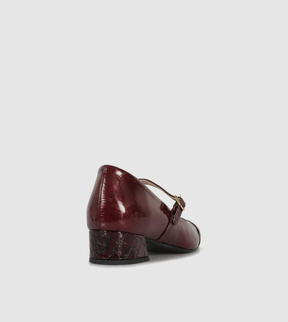 Jenah Courtshoes by Relax