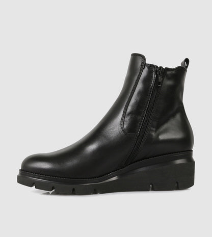 Gilly Chelsea Boots by Piazza Grande